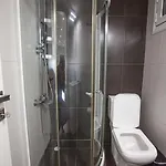 Kalafatis Downtown Apartamento *
