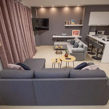 Kalafatis Downtown Apartman *