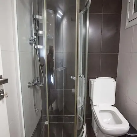 Kalafatis Downtown Apartman *